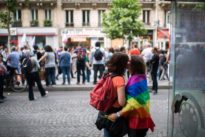 Hollande prône l’interdiction des chirurgies sur les enfants intersexes