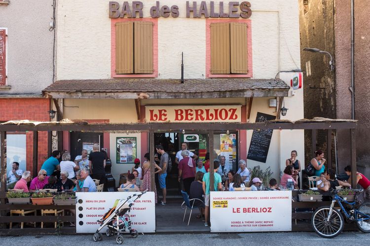 Dans les rues de la ville. Festival Berlioz, de musique classique, à la Côte-Saint-André (Isère) le 24-08-19.